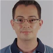 Profesor de inglés con varios años de experiencia. Ofrezco tutorías para primaria y secundaria. Ayuda en exámenes, tareas, trabajos extra-clase, guías autónomas, o cualquier necesidad según el estudiante